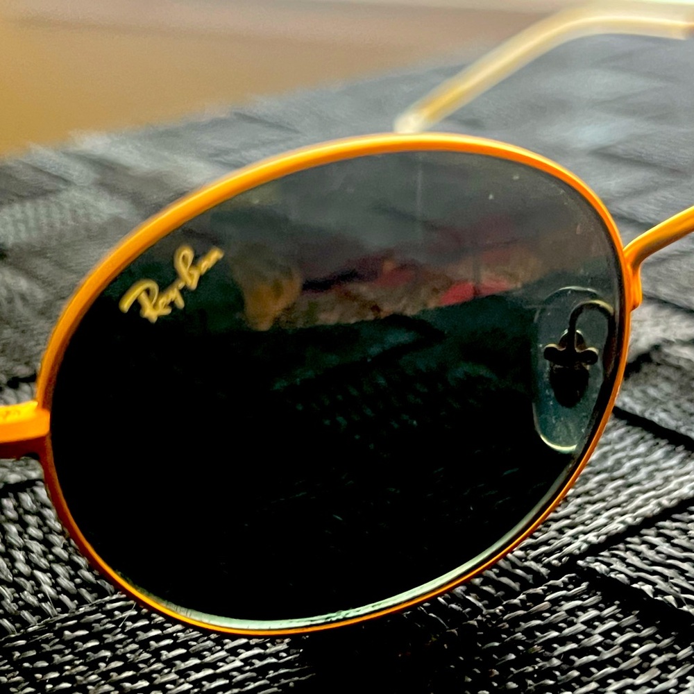 Unisex Ray-Ban like new sunglasses